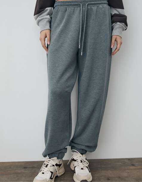 Stradivarius - Zachte baggy joggingbroek in donkergrijs - view 1