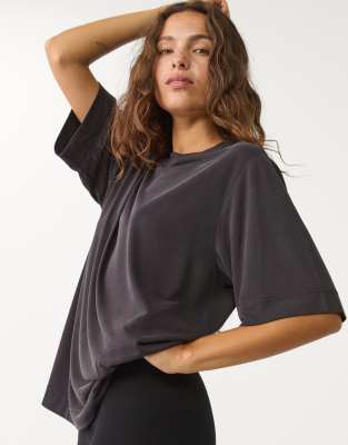 Stradivarius - Zachte oversized coltrui in zwart - view 1