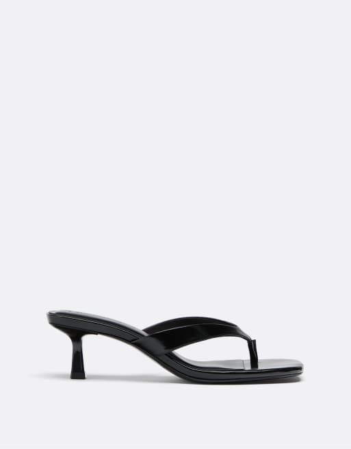 Stradivarius – Zehenstegsandalen mit Absatz in Schwarz, 2 von 6