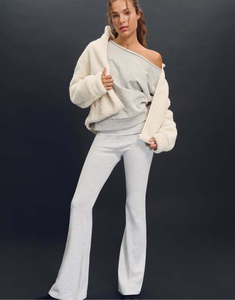 Stradivarius Zip-up faux shearling lined jacket in vanilla - view 1