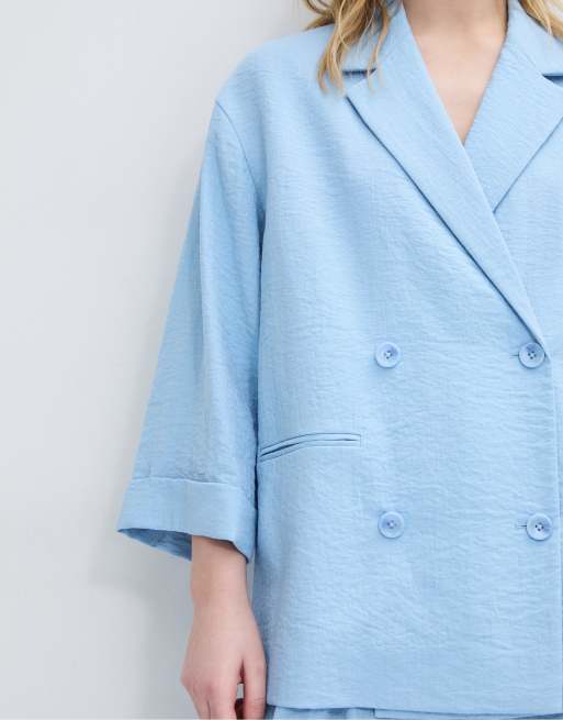 Stradivarius – Zweireihiger Blazer aus fließendem Material in Blau, 4 von 4