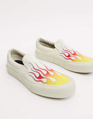 straye ventura slip on