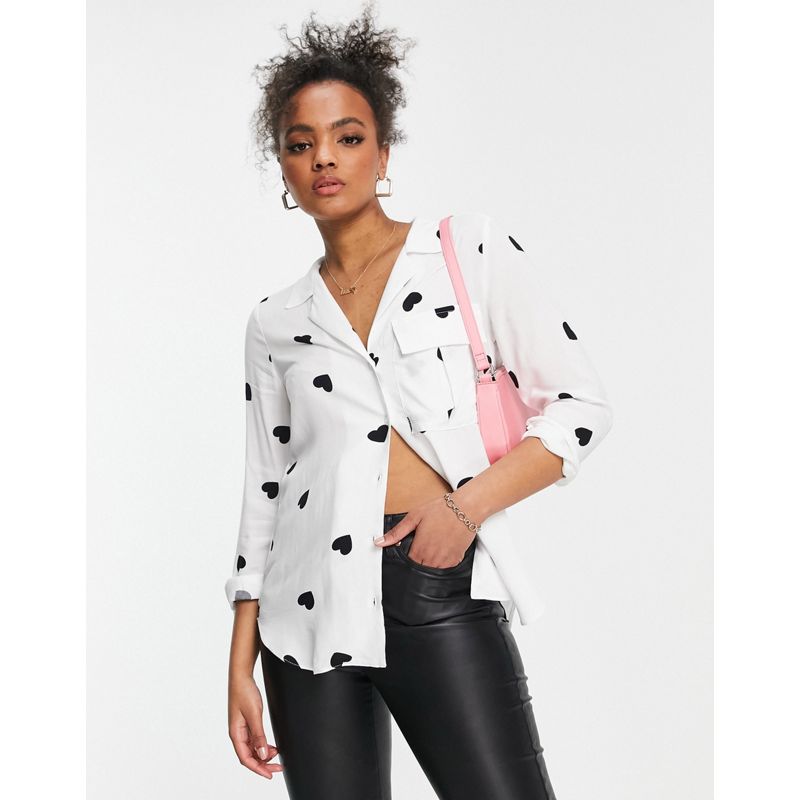 Camicie e bluse Top Style Cheat - Blusa crema con stampa a cuori e bottoni