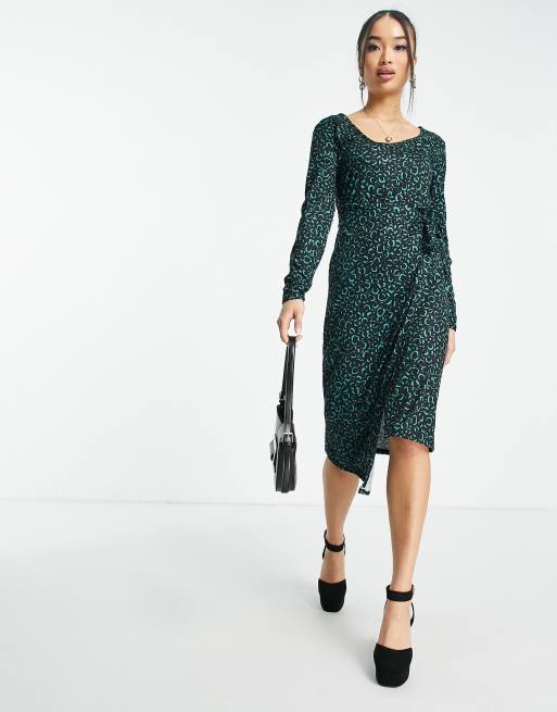 Style Cheat - Grøn slå-om-midikjole med leopardprint