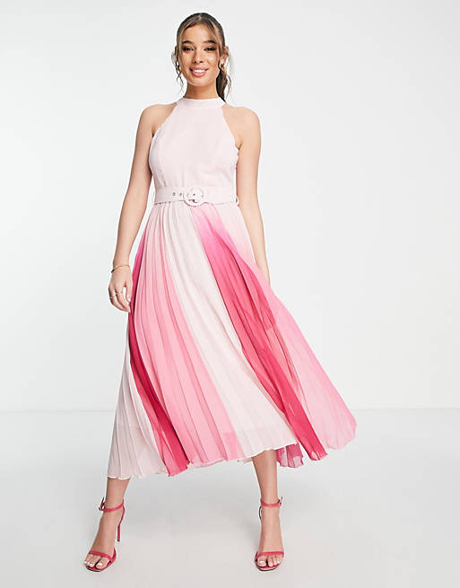 asos.com | Style Cheat – Rosa plisserad midiklänning med skärp, hög krage och ombréeffekt