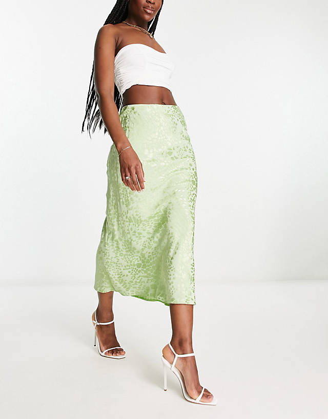 Style Cheat - satin jacquard midi skirt in lime