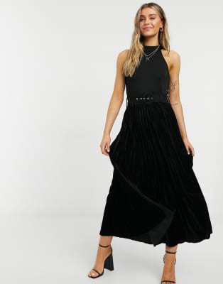 how to wear a belt with a maxi dress