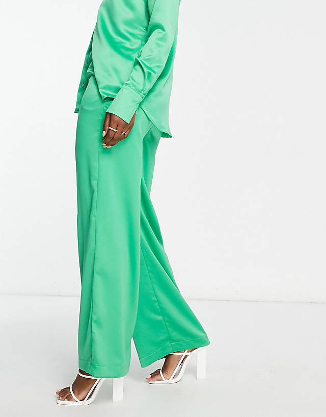 Style Cheat - wide leg trouser co-ord in vibrant green