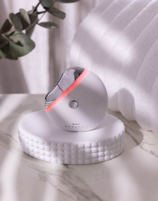 STYLPRO Heated LED Electric Gua Sha in white, 3 of 3