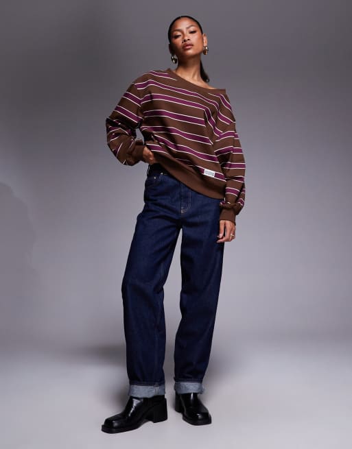 Sudadera a rayas marrón chocolate y burdeos con hombro descubierto de Weekend Collective, 4 de 4