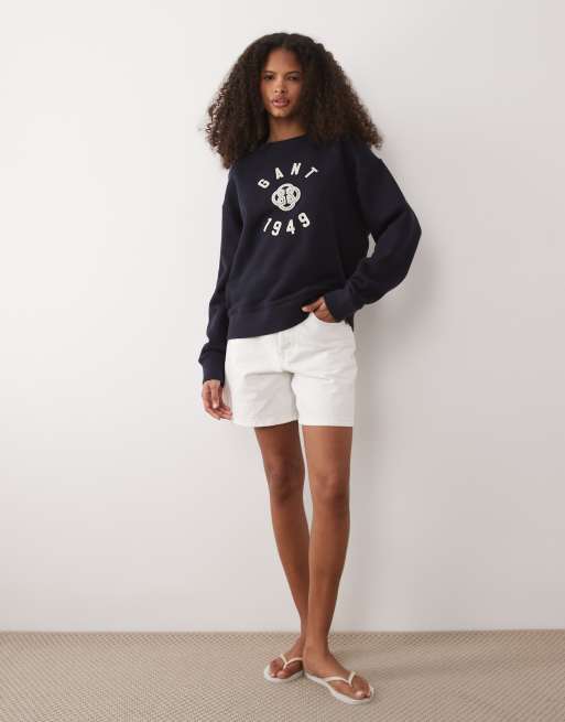 Sudadera azul marino con estampado gráfico universitario en el pecho de GANT, 3 de 4