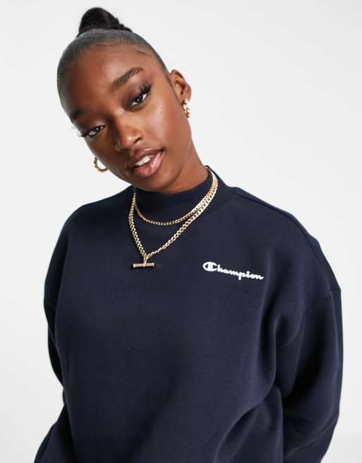 Sudadera marino con logo pequeño desbocado exclusiva en ASOS de Champion |