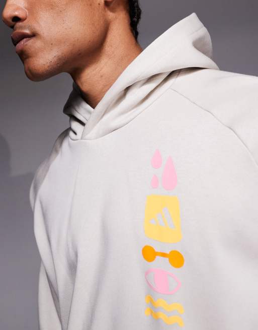 Sudadera beis con capucha y estampado apilado de adidas Training, 5 de 5
