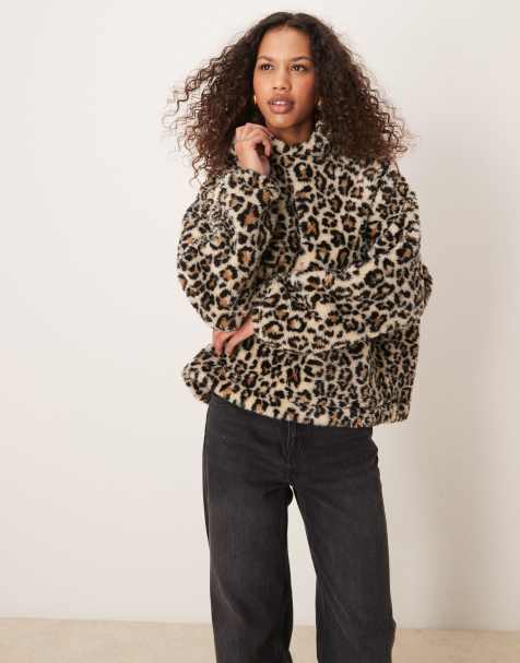 Sudadera beis con capucha y estampado de leopardo de borreguito de ASOS DESIGN - view 1