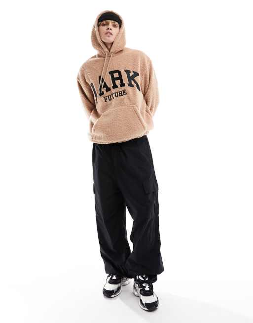 Sudadera beis extragrande con capucha y bordado delantero de borreguito de ASOS Dark Future