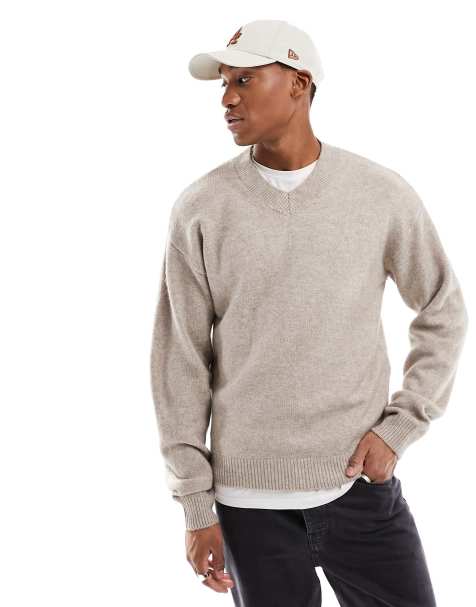 Sudadera beis extragrande con cuello de pico de Jack & Jones - view 1
