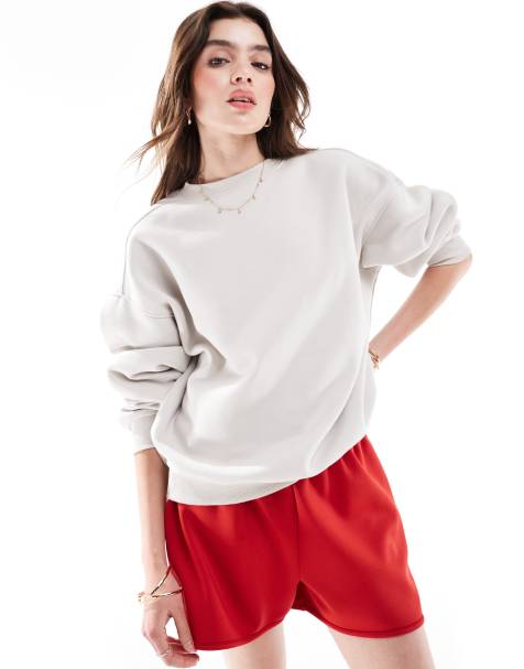 Sudadera blanco hueso de corte cuadrado con cuello redondo de felpa de Cotton On - view 1