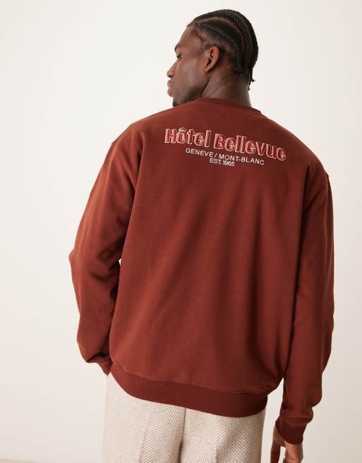 Sudadera burdeos con cuello redondo y estampado gráfico de Mango