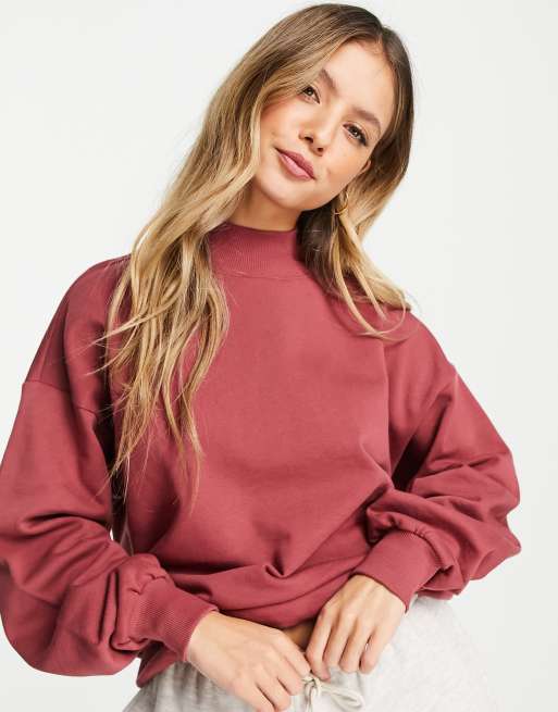 Sudadera burdeos extragrande cómoda con cuello alto de ASOS DESIGN