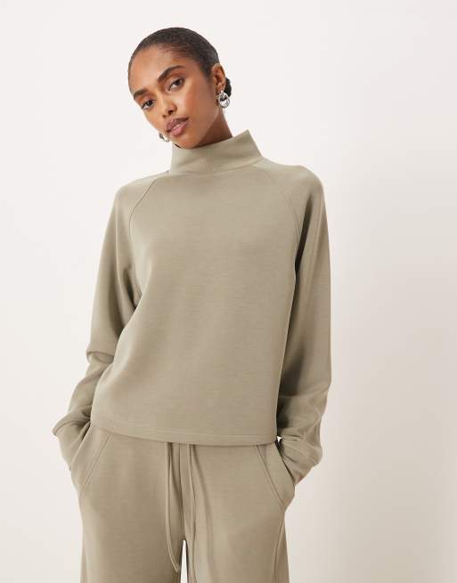 Sudadera caqui con cuello alto de Mango (parte de un conjunto)