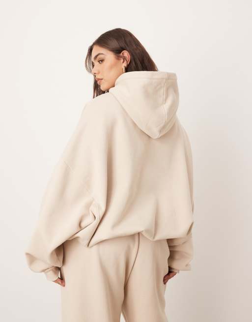 Sudadera color avena extragrande con capucha de tejido grueso premium de ARRANGE Curve