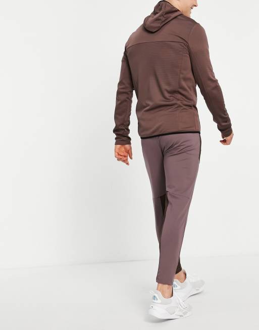 Sudadera color topo intenso con capucha Outdoor Training de ASOS 4505, 2 de 4