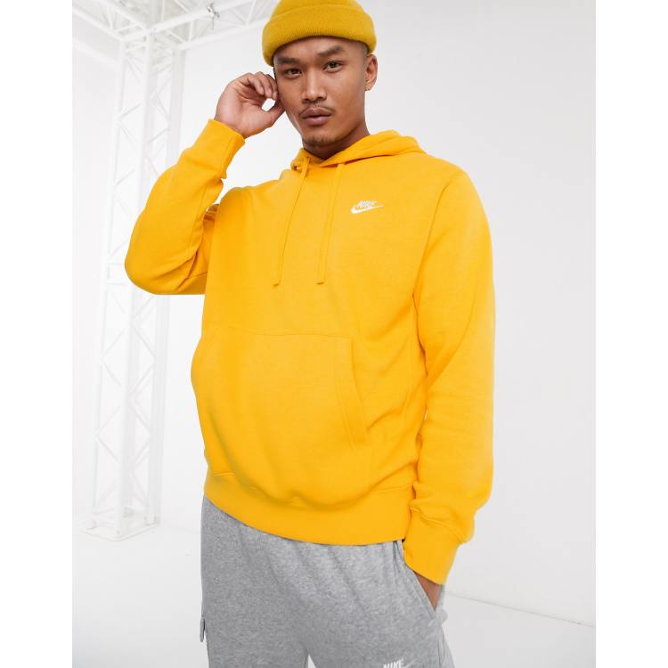 Sudadera con capucha amarilla Club de Nike ASOS