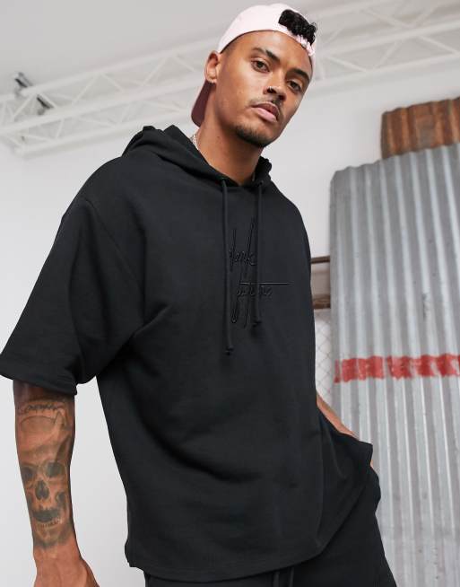Sudadera con capucha y manga corta extragrande en negro con bordado del logo en 3D de ASOS x