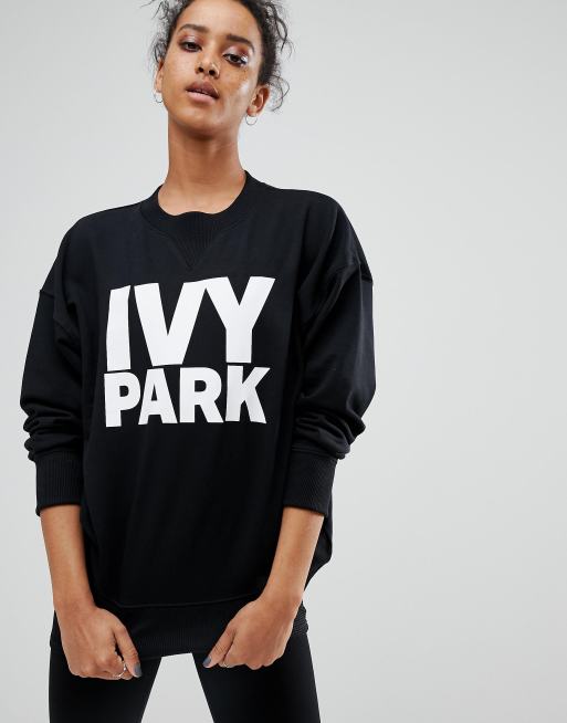 Amigo por correspondencia espina Escalofriante Sudadera con logo en negro de Ivy Park | ASOS