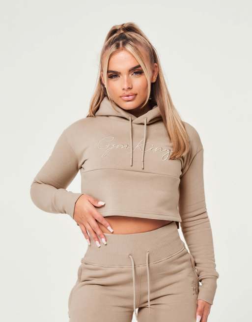 Sudadera corta color visón con capucha y texto Sky de Gym King 