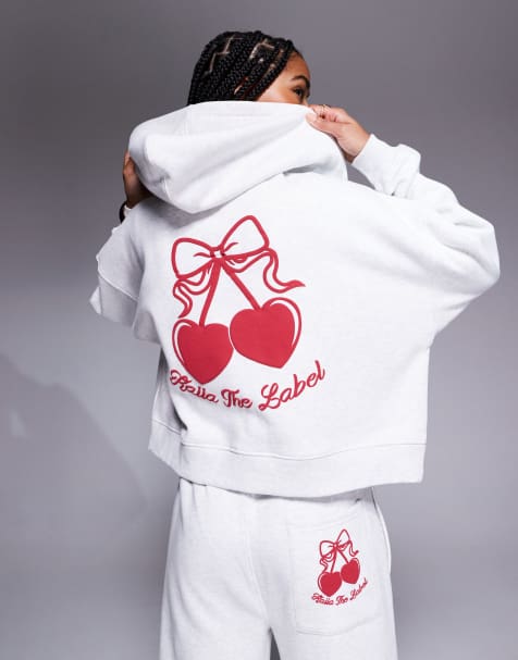 Sudadera corta gris jaspeado y roja con capucha, cremallera y estampado de cerezas en la espalda de tejido rico en algodón de Kaiia Studio (parte de un conjunto) - view 1