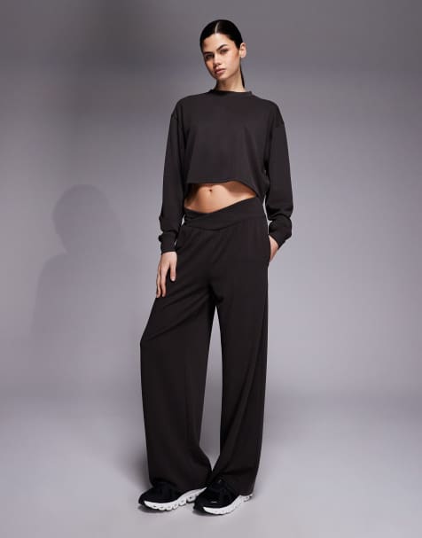 Sudadera corta marrón moca de corte cuadrado de mezcla de modal muy suave de 4505 - view 1