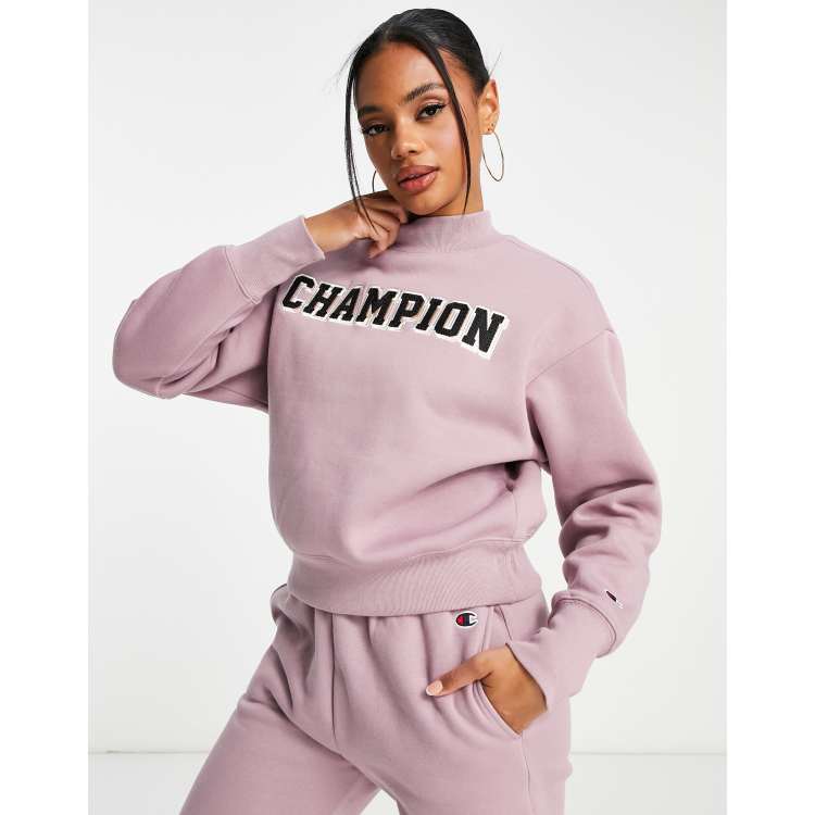 Sudadera corta morada con logo grande de Champion ASOS