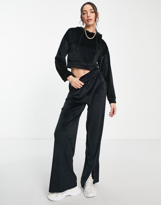 Sudadera corta negra con capucha de velour de Hoxton Haus Tall (parte de un conjunto), 3 de 4