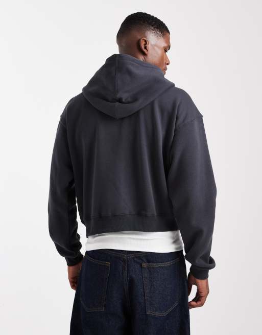 Sudadera corta negra con capucha y cremallera de Cotton On, 3 de 5