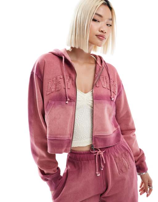 Sudadera corta rosa degradado con capucha y logo 