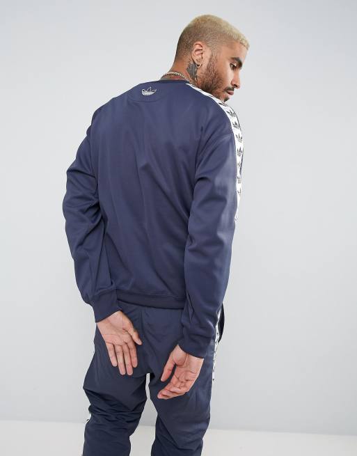 Sudadera de redondo en azul con detalle de cinta Adicolor de adidas Originals | ASOS