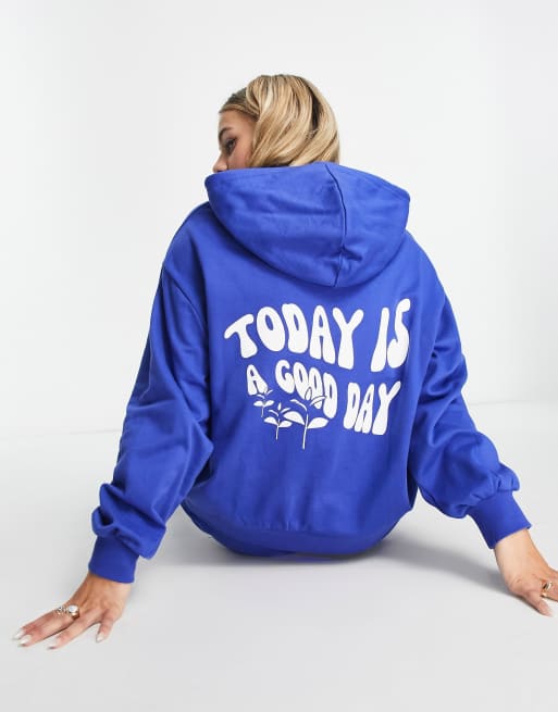Sudadera de estar por casa azul con capucha y texto 