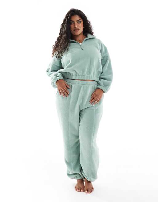 Sudadera de estar por casa verde salvia con cuello de cremallera de microfelpa de ASOS DESIGN Curve, 2 de 4