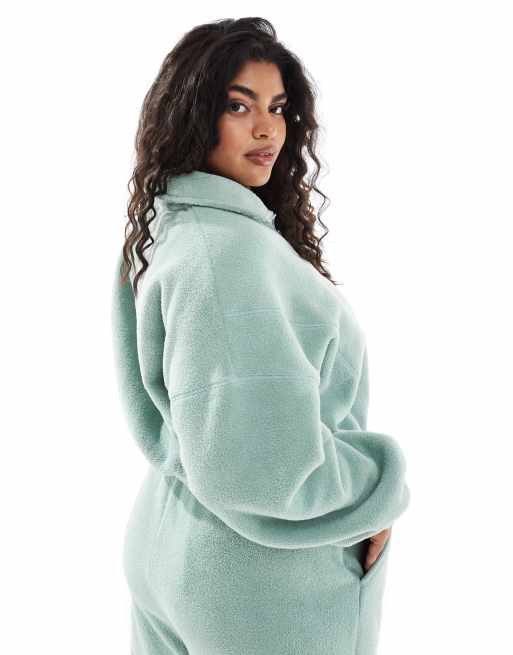 Sudadera de estar por casa verde salvia con cuello de cremallera de microfelpa de ASOS DESIGN Curve, 3 de 4