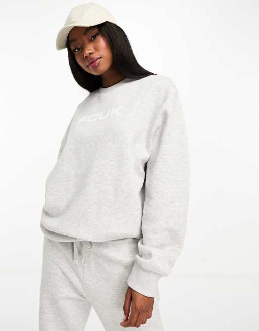 Sudadera gris claro jaspeado con cuello redondo y logo blanco de FCUK (parte de un conjunto), 3 de 4