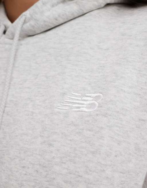 Sudadera gris con capucha de felpa rizada Sport Essentials de New Balance, 3 de 4