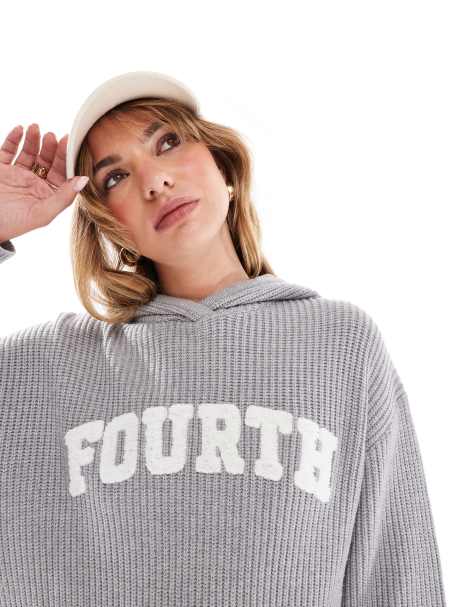 Sudadera gris con capucha y logo de canalé de 4th & Reckless - view 1