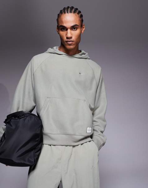 Sudadera gris con capucha y parche del logo Athletic Club de Nike Training - view 1