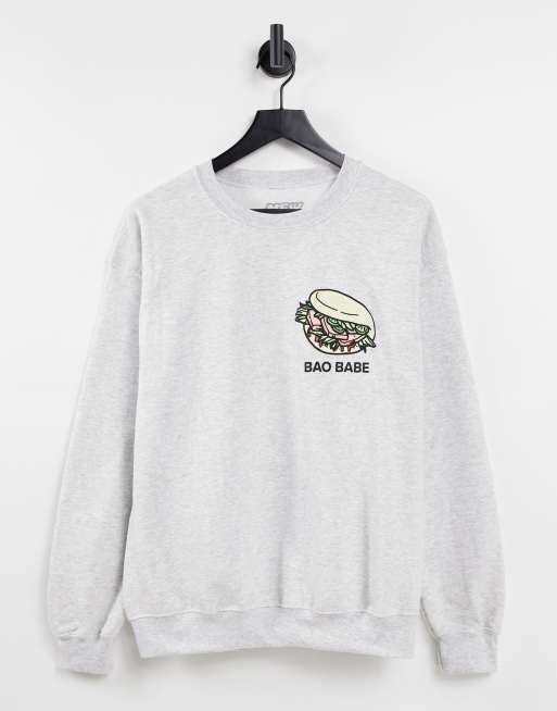 Sudadera gris con estampado gráfico de bao de New Love Club
