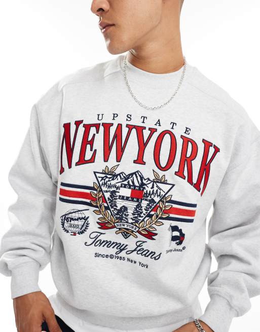 Sudadera gris extragrande con estampado de estilo vintage Explorer de Tommy Jeans ASOS