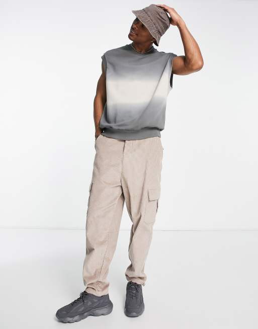Sudadera gris extragrande sin mangas con efecto tie dye degradado de ASOS DESIGN, 3 de 4