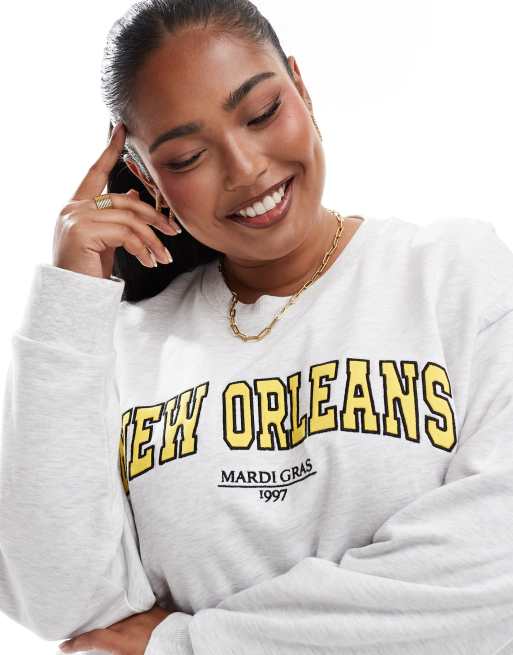 Sudadera gris hielo jaspeado extragrande con estampado gráfico "New Orleans" de ASOS DESIGN Curve, 3 de 4
