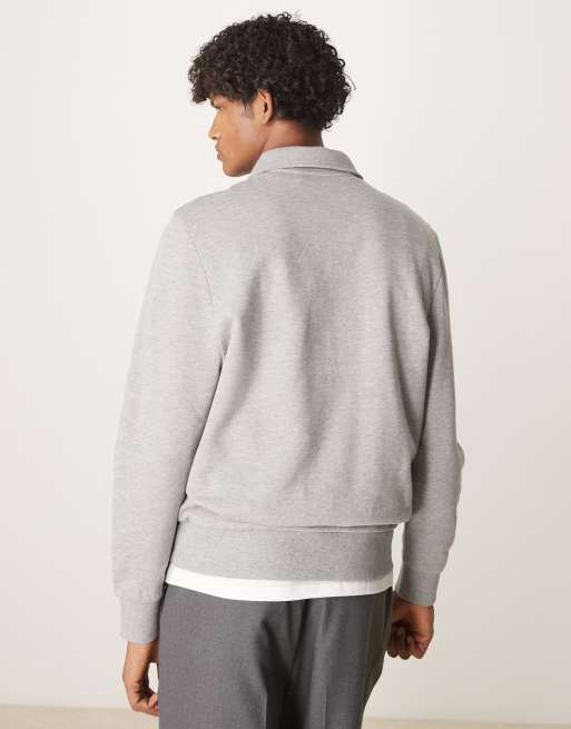 Sudadera gris jaspeado con cuello de solapas y cremallera corta Essentials de ASOS DESIGN, 4 de 4