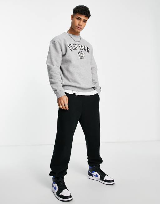 Sudadera gris New York Yankees Heritage de New Era, 2 de 4